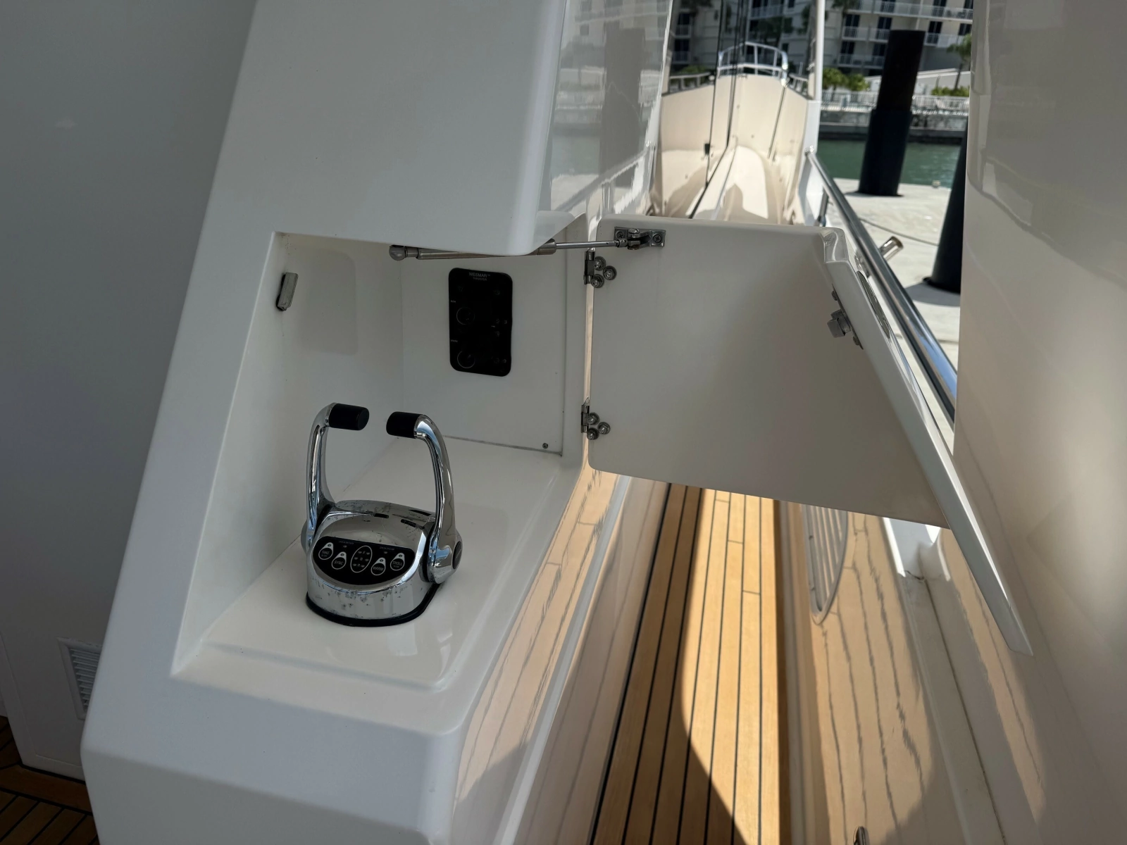 2015 Hampton Endurance 658