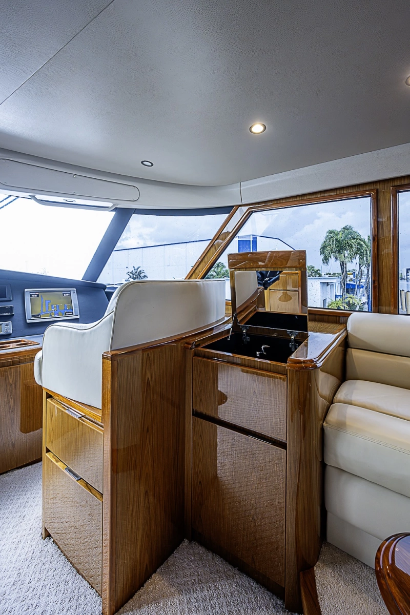 2011 Viking 76 Enclosed Bridge
