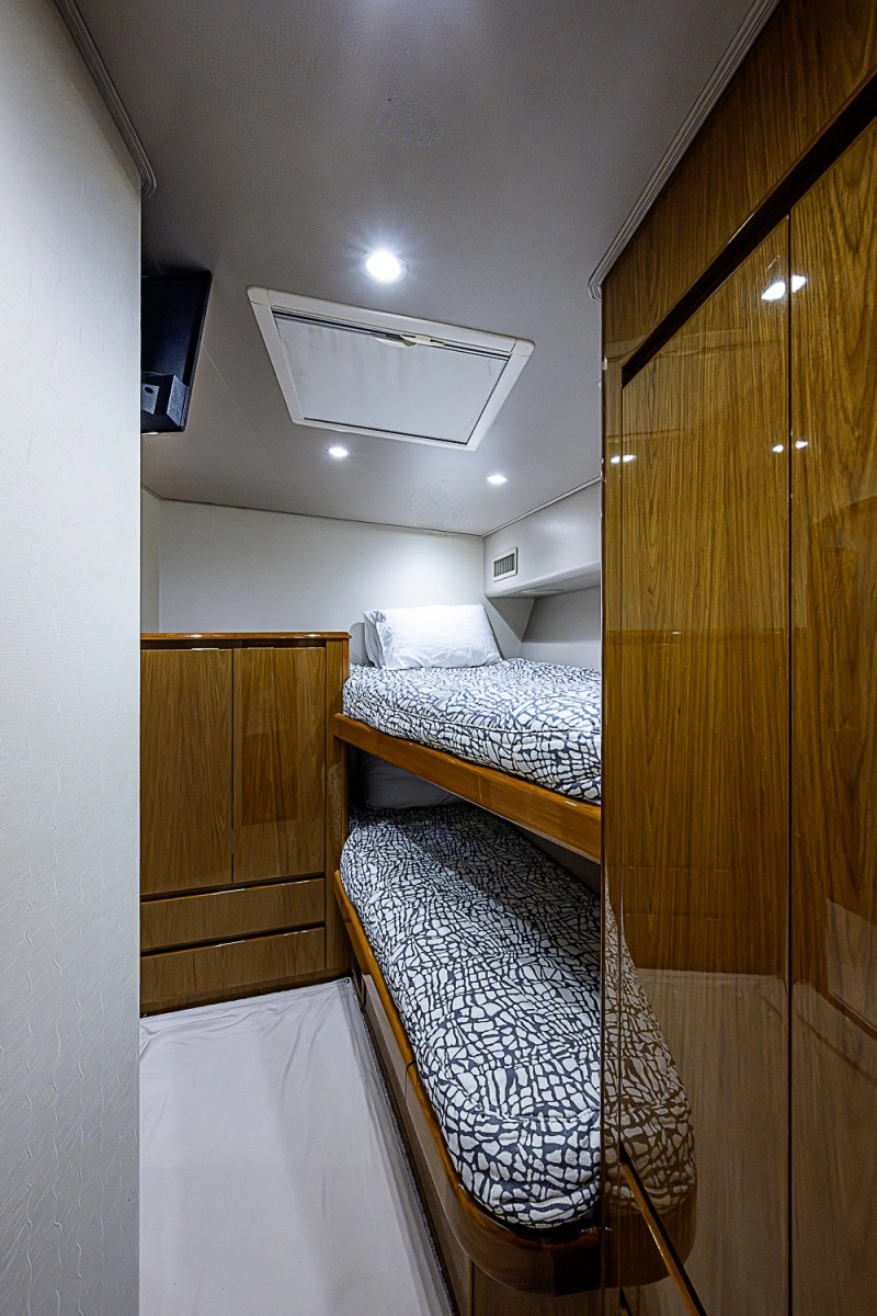 2011 Viking 76 Enclosed Bridge