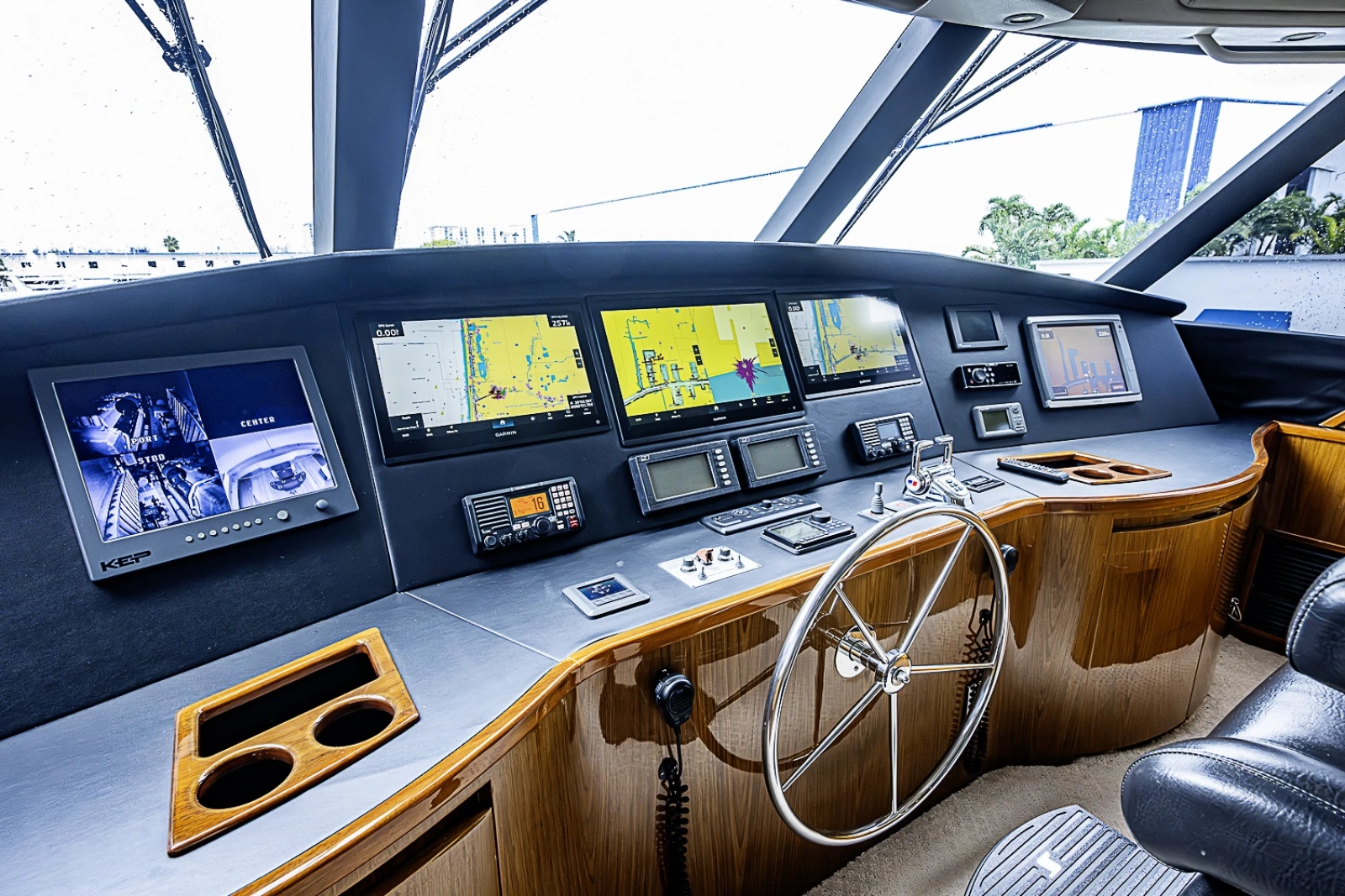 2011 Viking 76 Enclosed Bridge