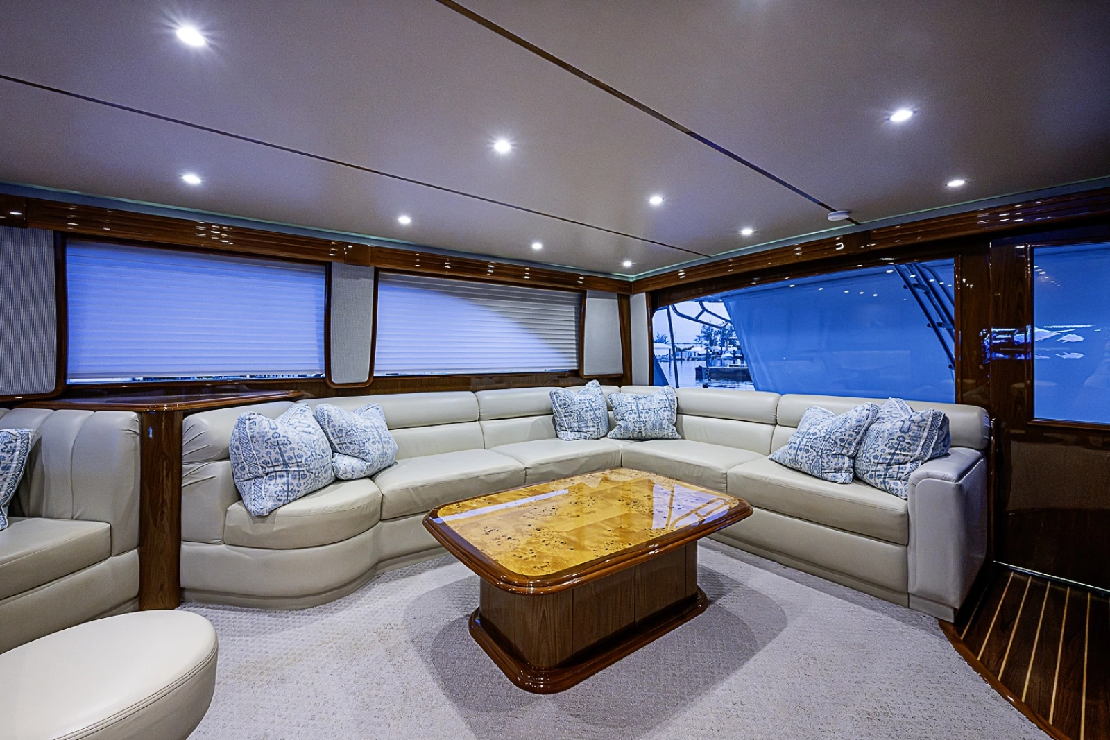 2011 Viking 76 Enclosed Bridge
