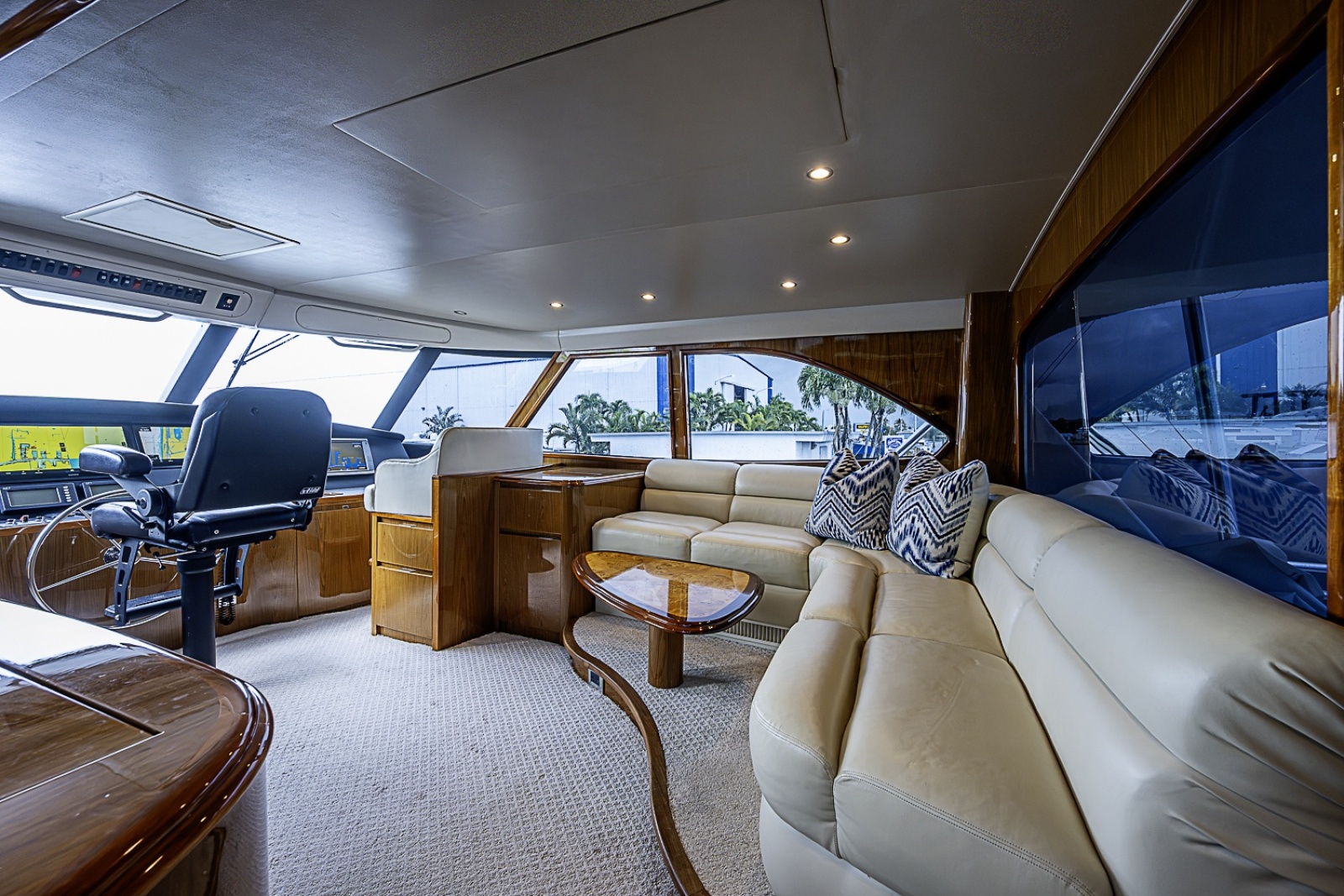 2011 Viking 76 Enclosed Bridge