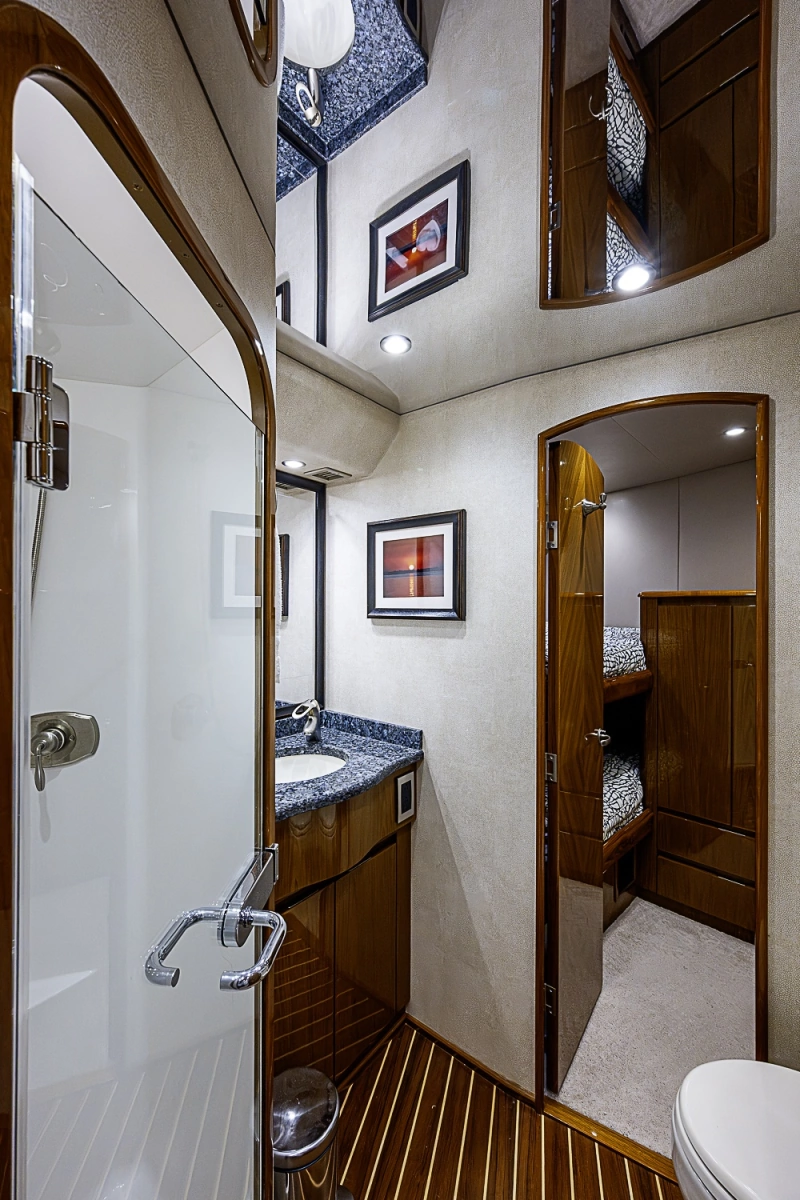 2011 Viking 76 Enclosed Bridge