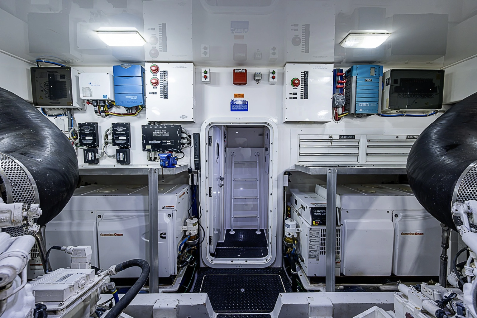 2011 Viking 76 Enclosed Bridge