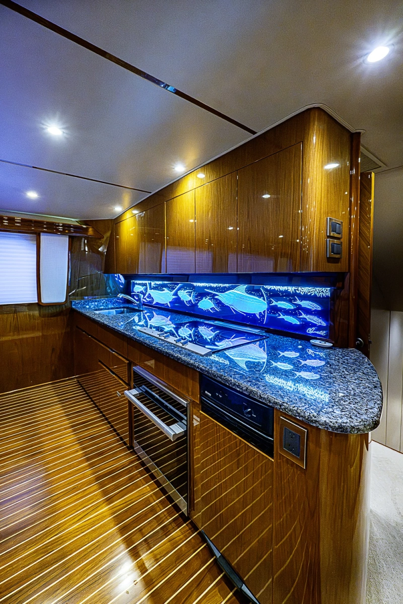 2011 Viking 76 Enclosed Bridge