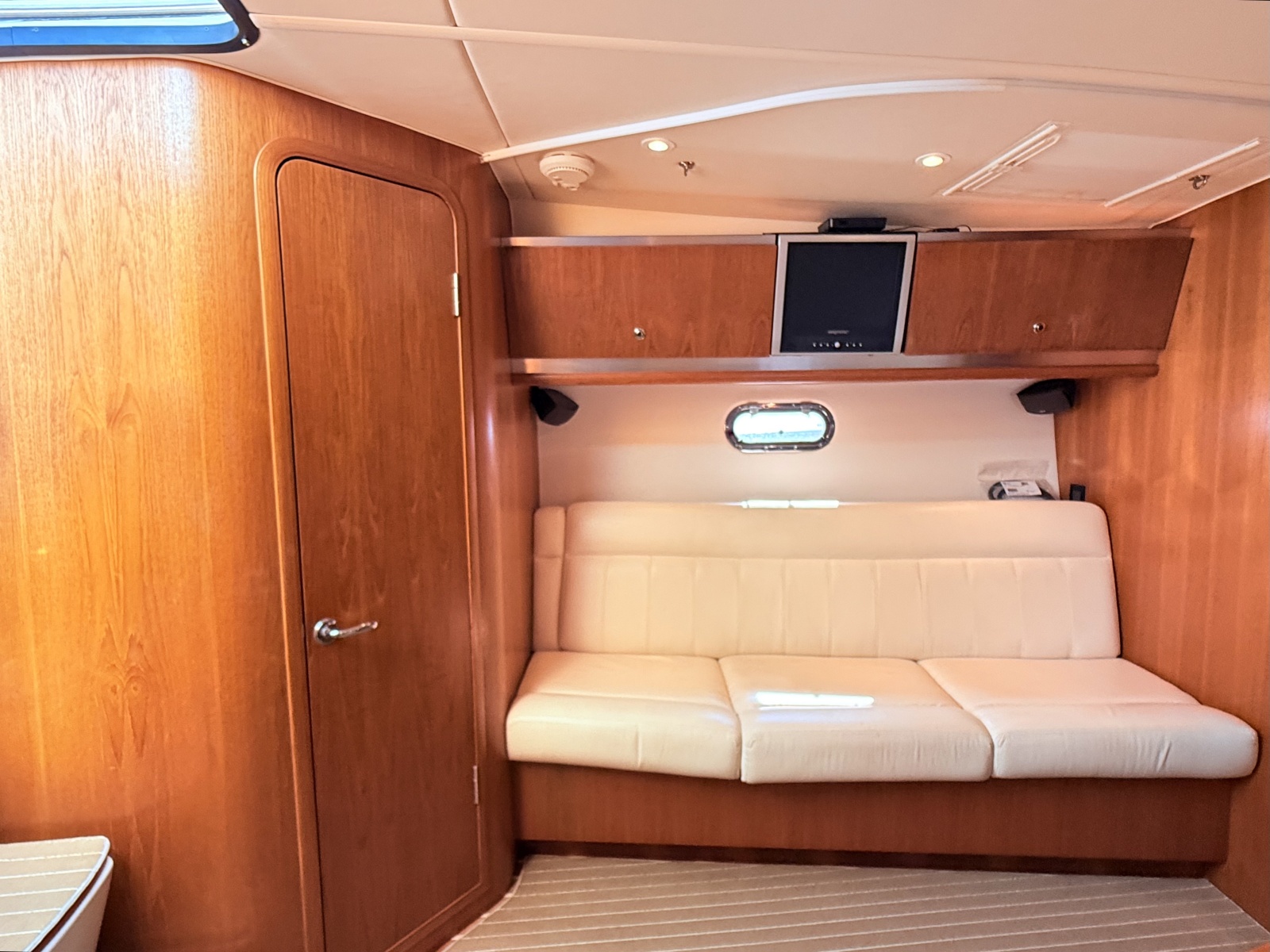 2007 Tiara Yachts 3600 Sovran
