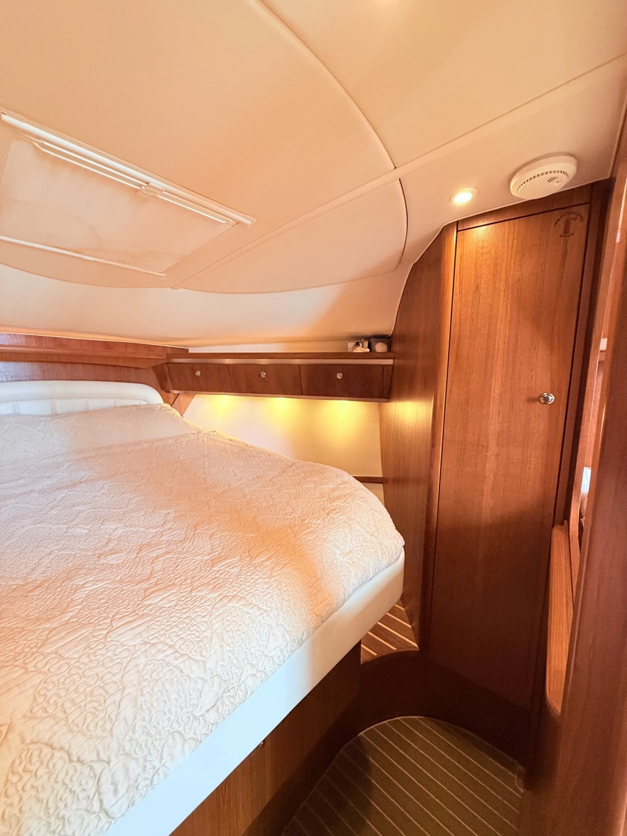 2007 Tiara Yachts 3600 Sovran