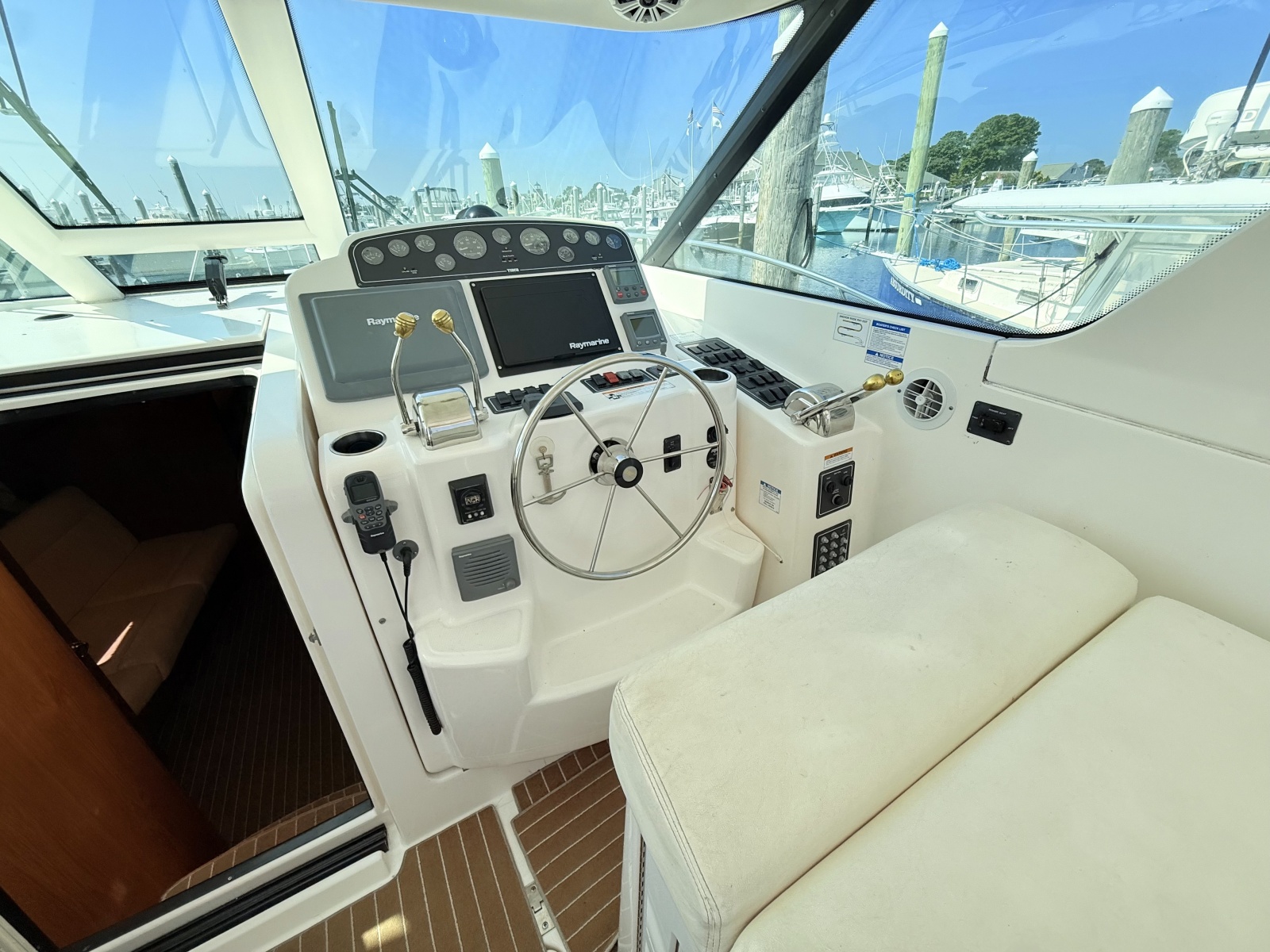 2007 Tiara Yachts 3600 Sovran