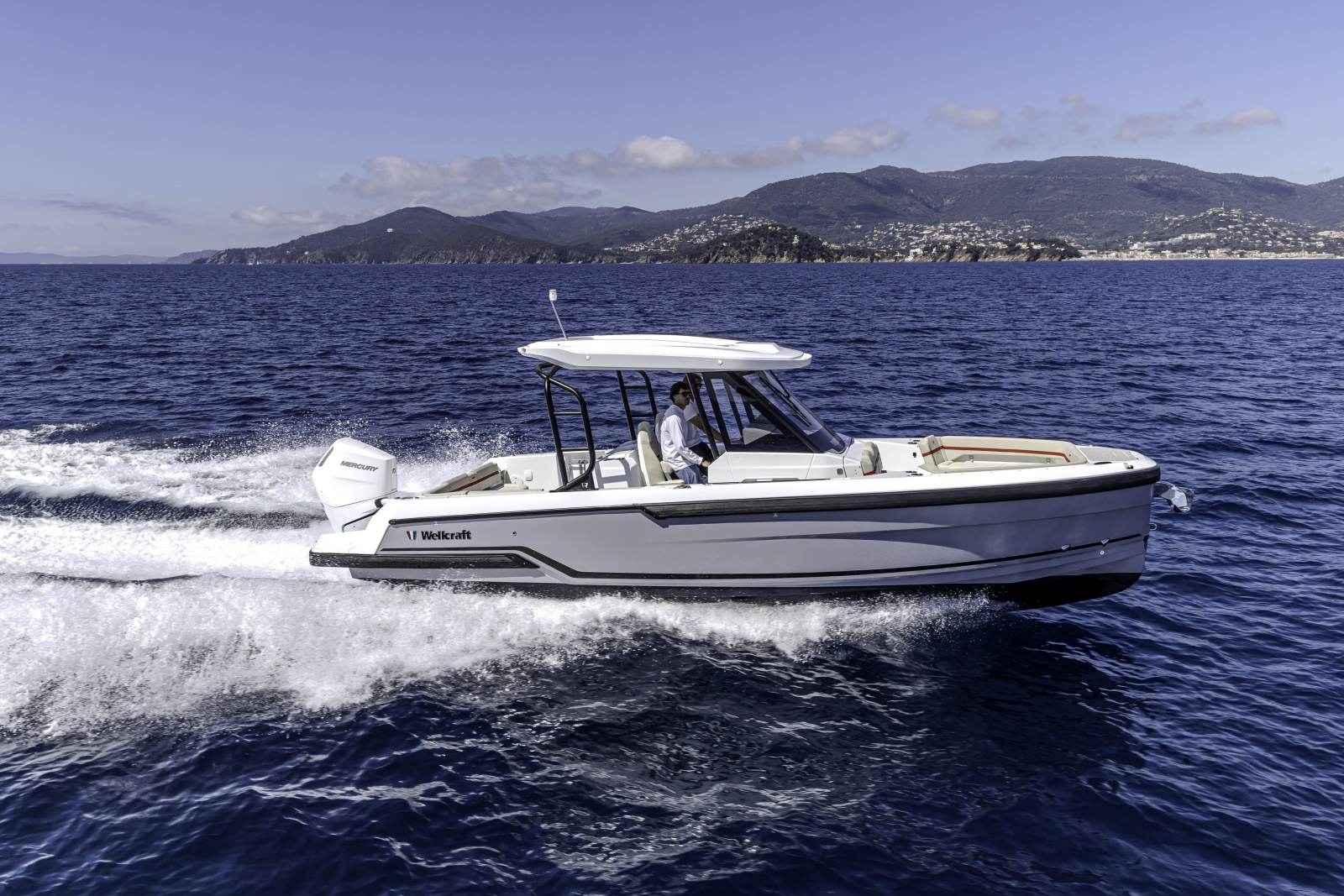 2027 Wellcraft 28 T-Top
