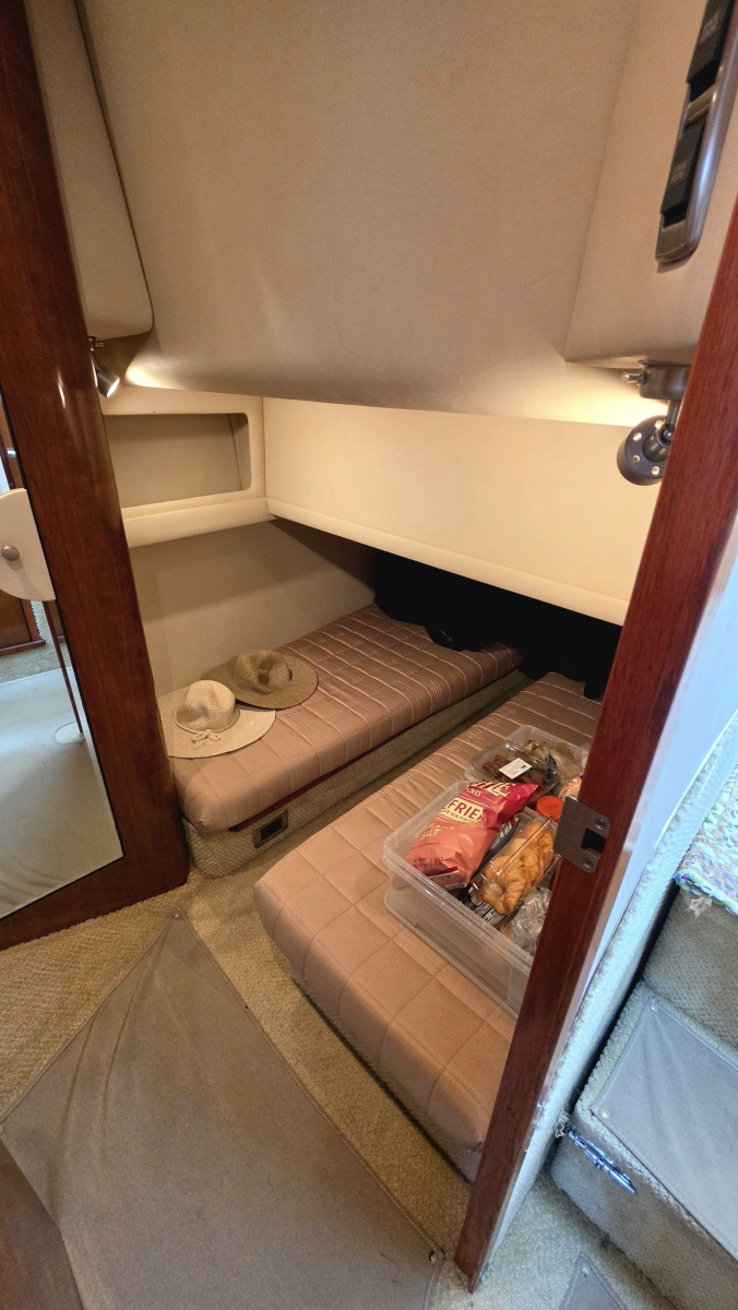 2004 Sea Ray 480 Motor Yacht