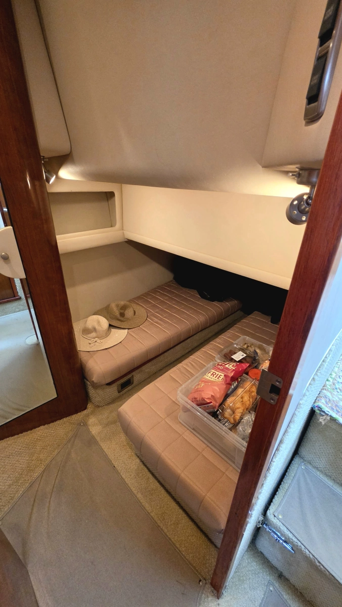 2004 Sea Ray 480 Motor Yacht
