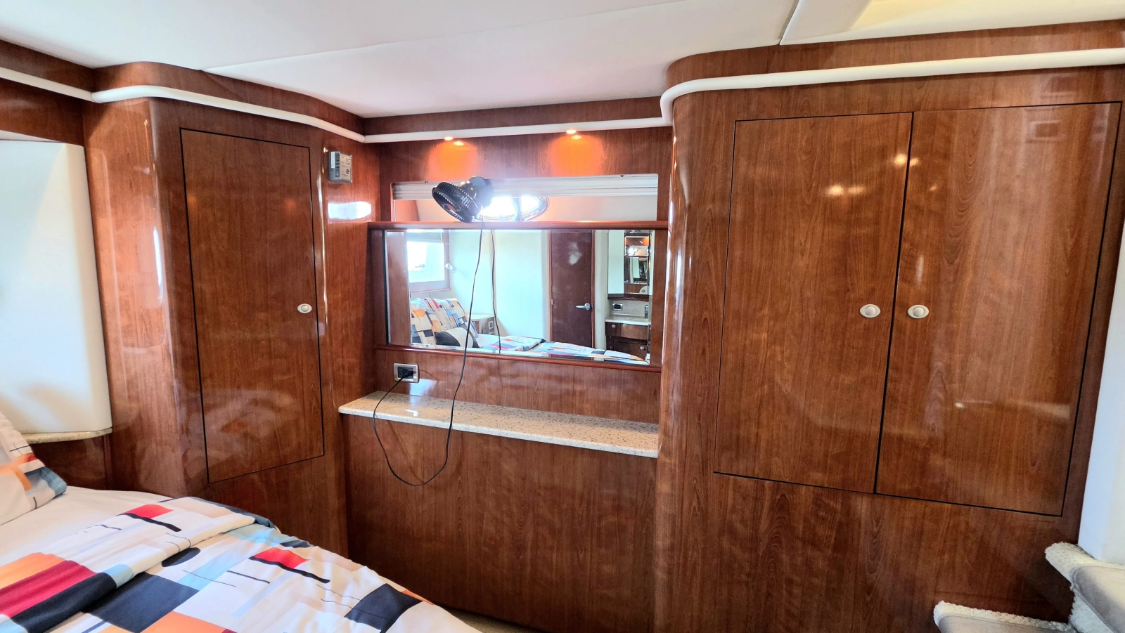 2004 Sea Ray 480 Motor Yacht