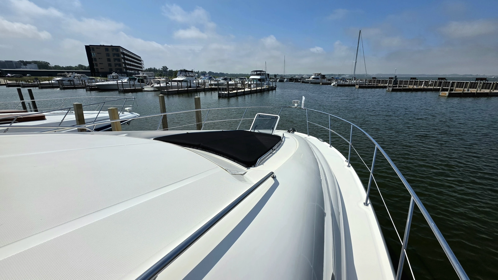 2004 Sea Ray 480 Motor Yacht