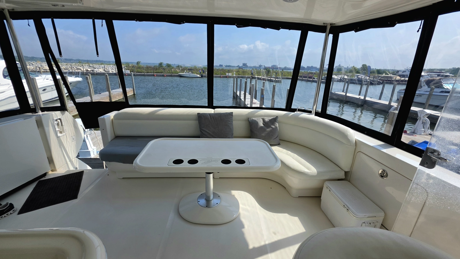 2004 Sea Ray 480 Motor Yacht