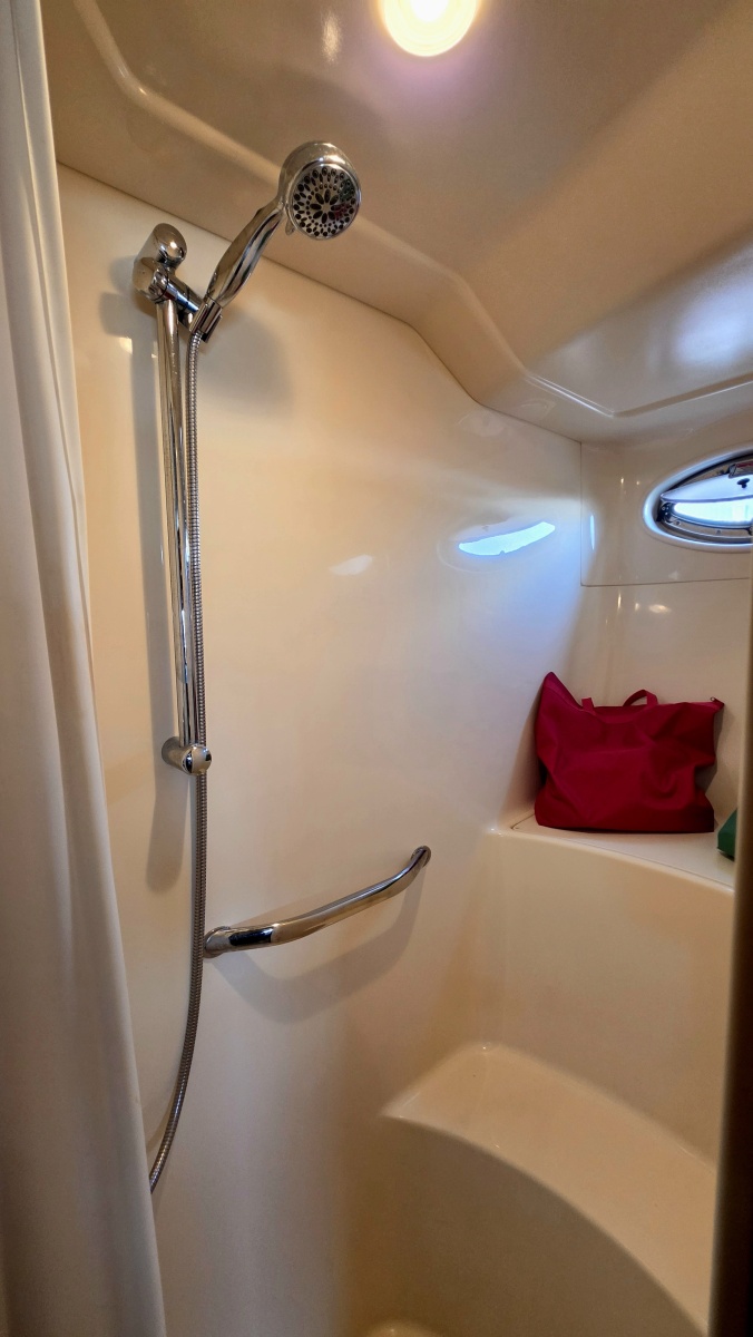 2004 Sea Ray 480 Motor Yacht