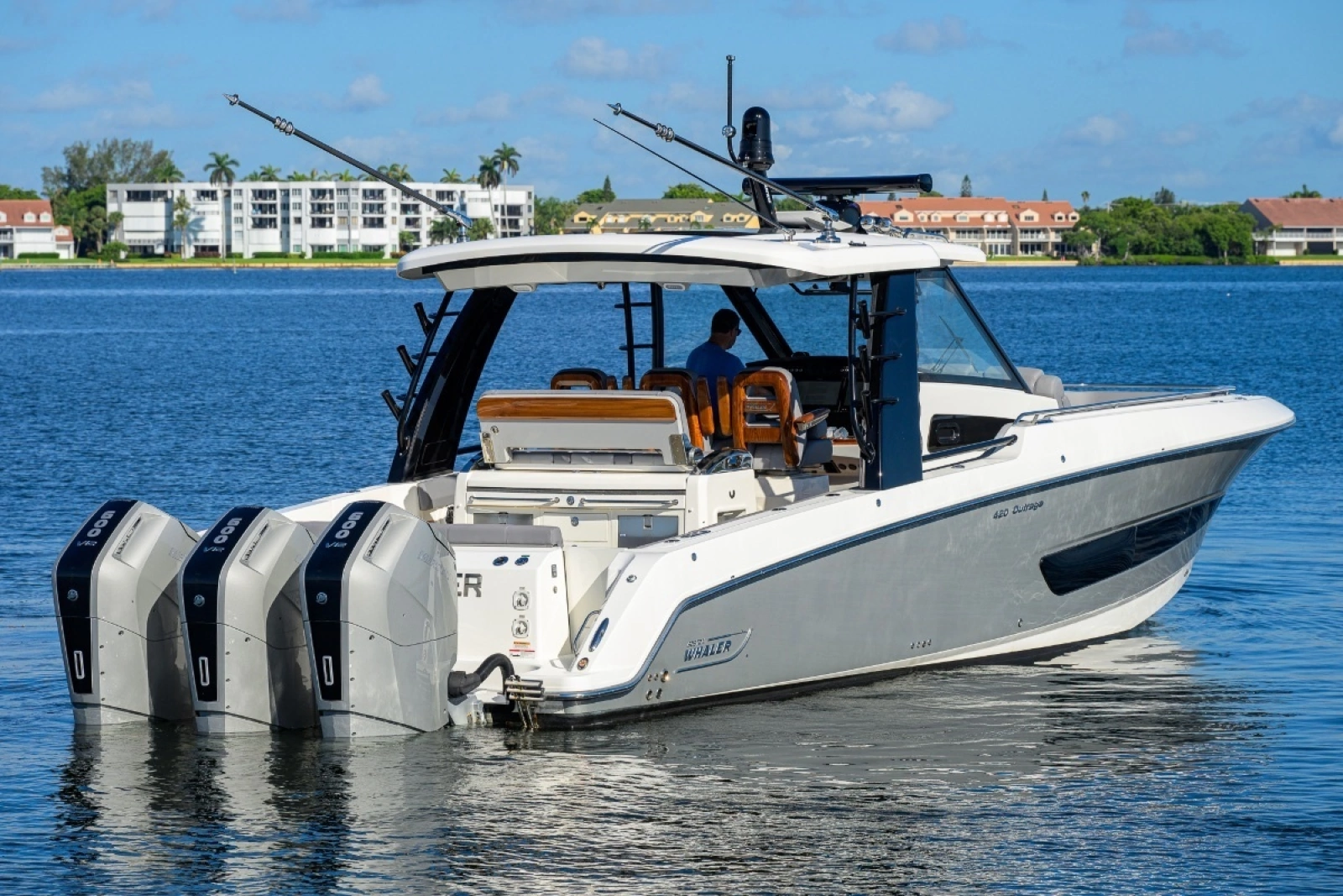 42 ft Boston Whaler 2024 Outrage GATE KEEPER