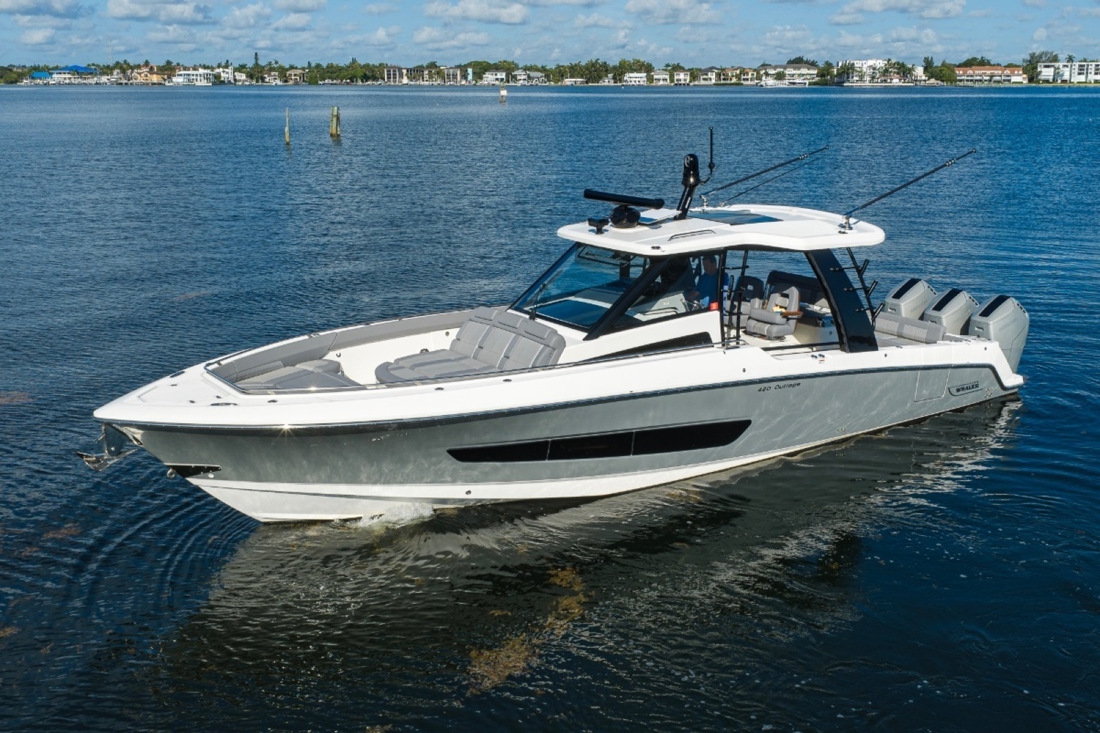42 ft Boston Whaler 2024 Outrage GATE KEEPER