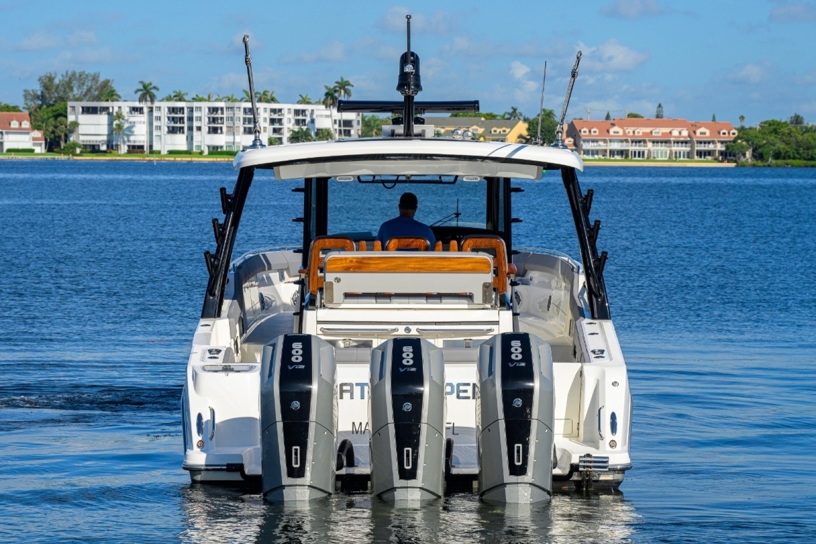 42 ft Boston Whaler 2024 Outrage GATE KEEPER