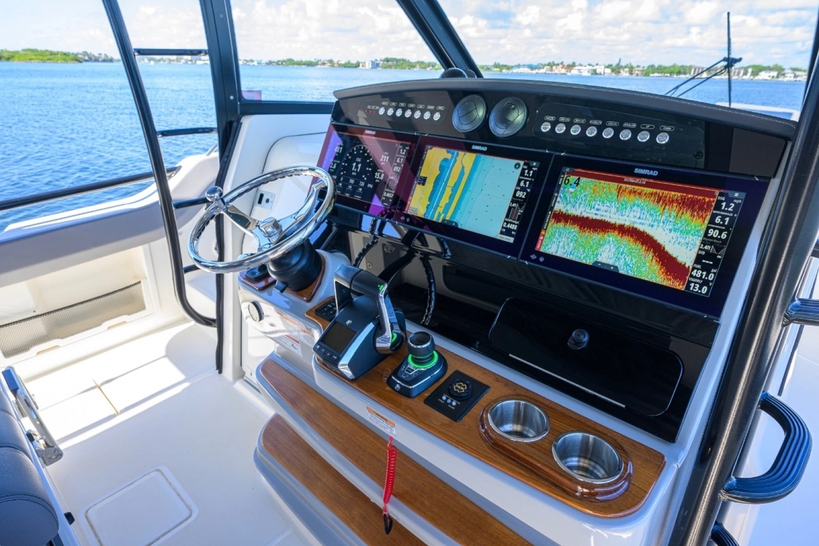 42 ft Boston Whaler 2024 Outrage GATE KEEPER