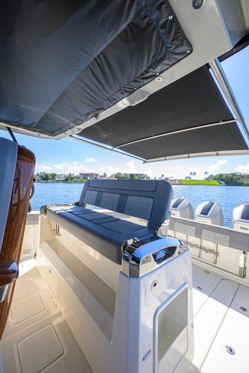 42 ft Boston Whaler 2024 Outrage GATE KEEPER