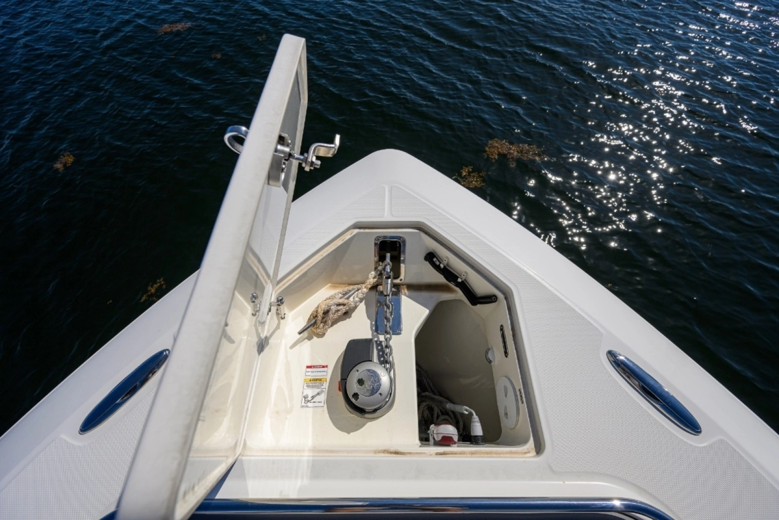42 ft Boston Whaler 2024 Outrage GATE KEEPER