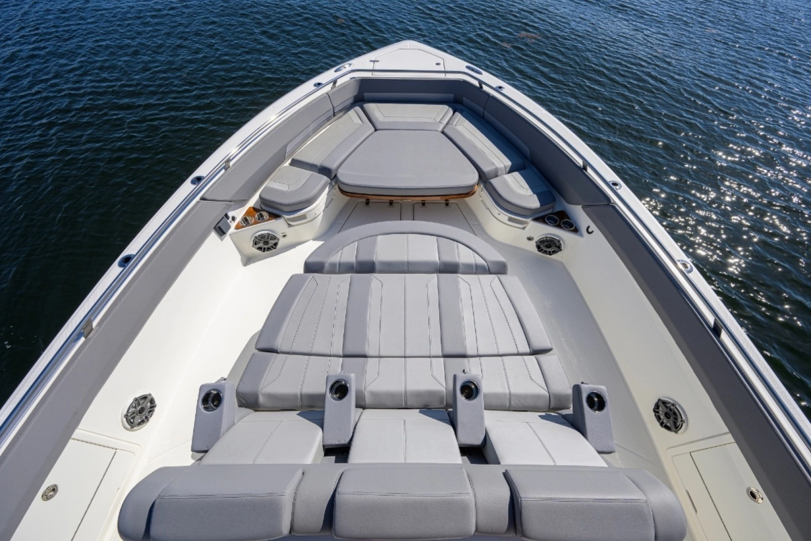 42 ft Boston Whaler 2024 Outrage GATE KEEPER