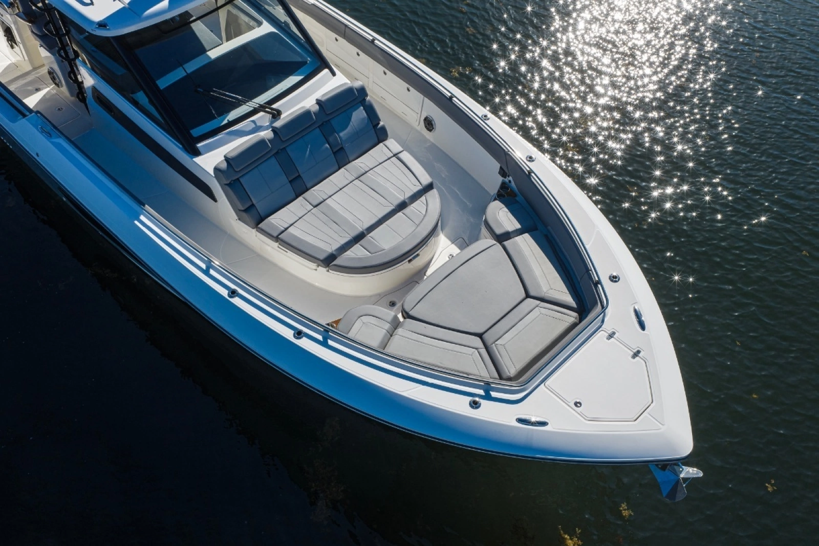42 ft Boston Whaler 2024 Outrage GATE KEEPER