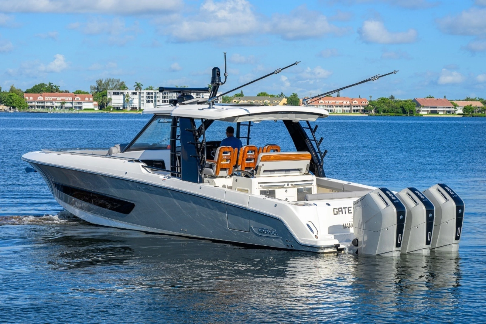 42 ft Boston Whaler 2024 Outrage GATE KEEPER