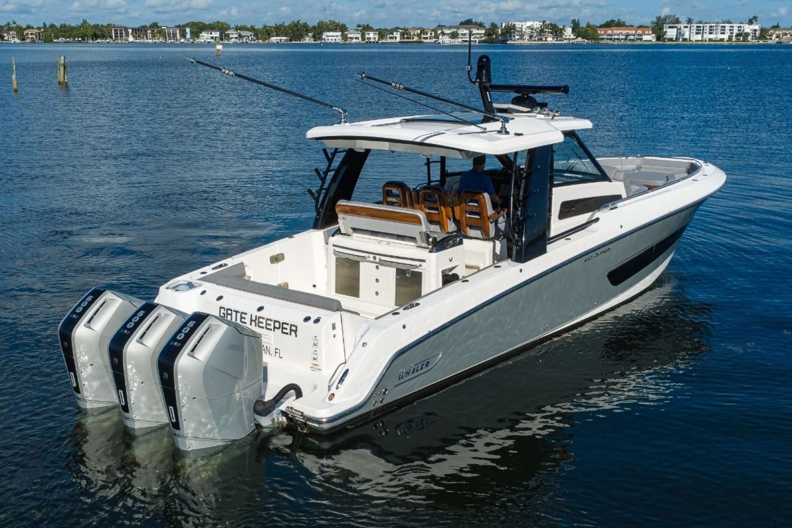 42 ft Boston Whaler 2024 Outrage GATE KEEPER