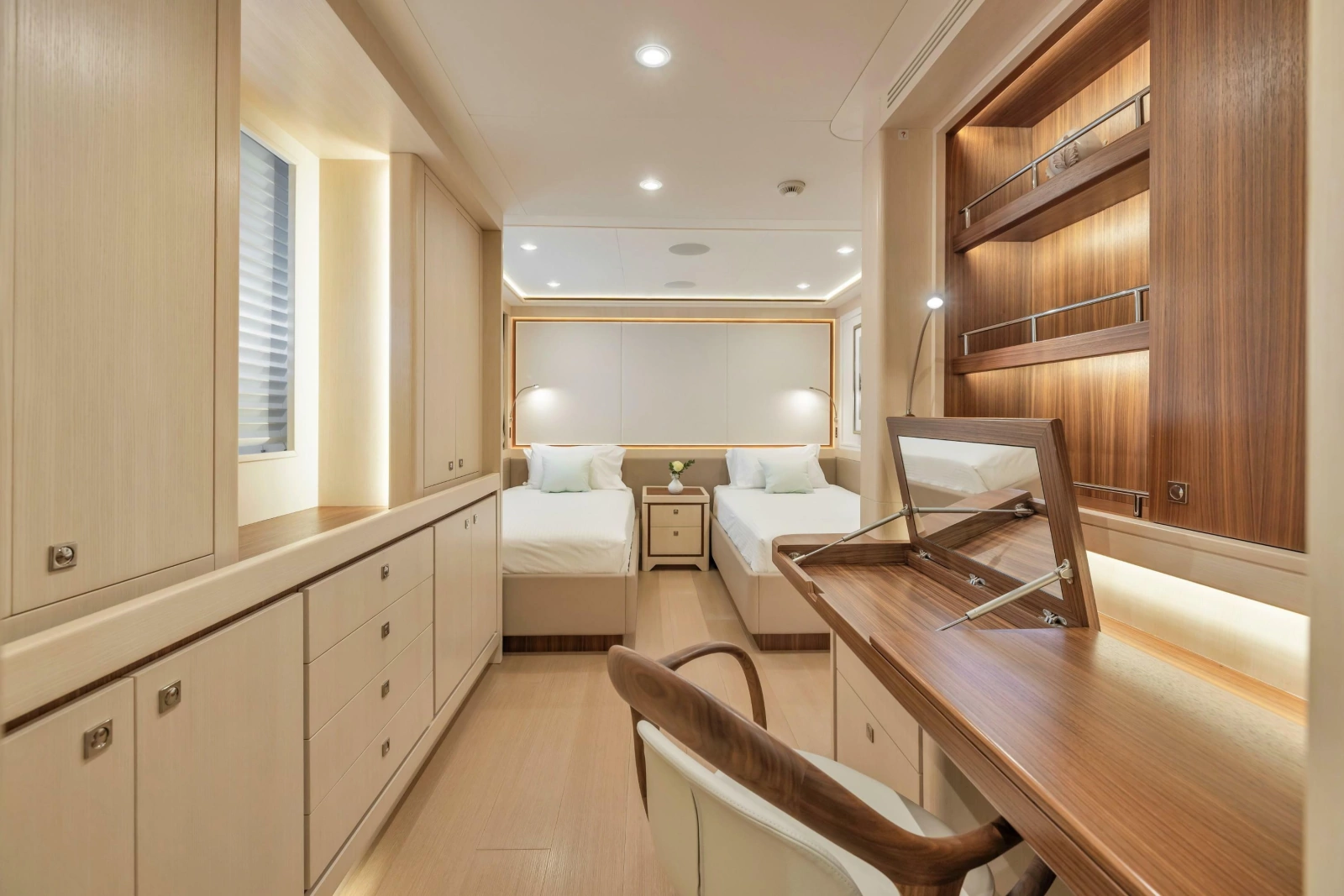 2019 Cerri Cantieri Navali Custom 31 Hybrid