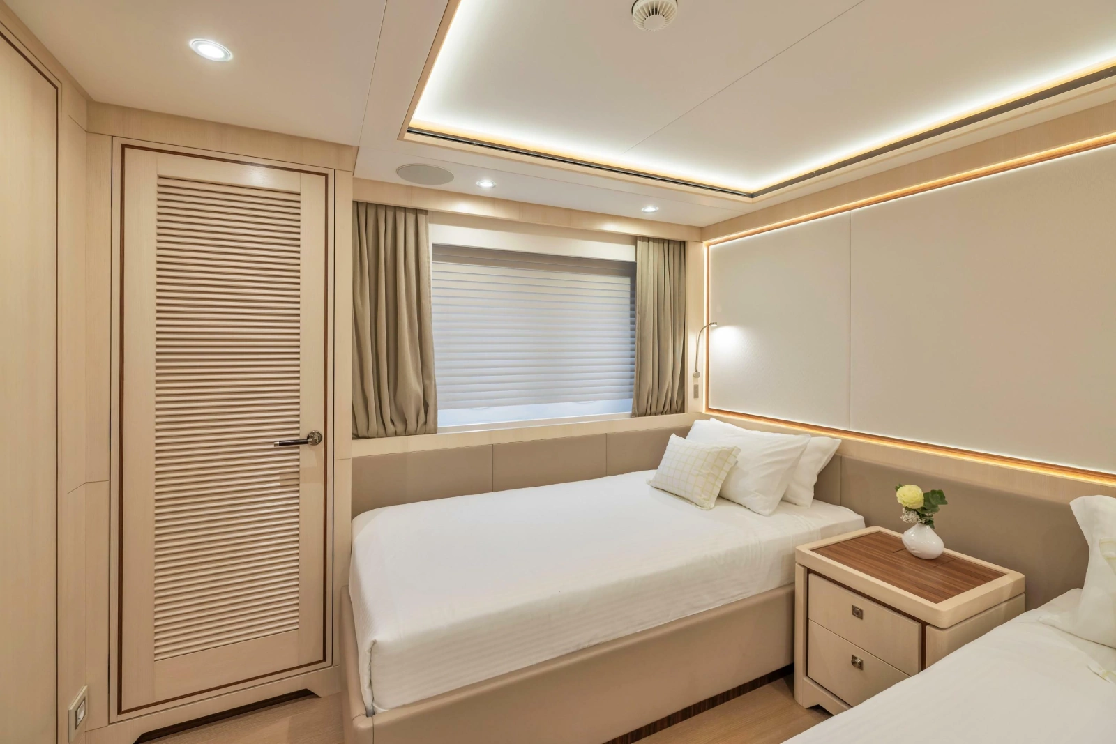 2019 Cerri Cantieri Navali Custom 31 Hybrid