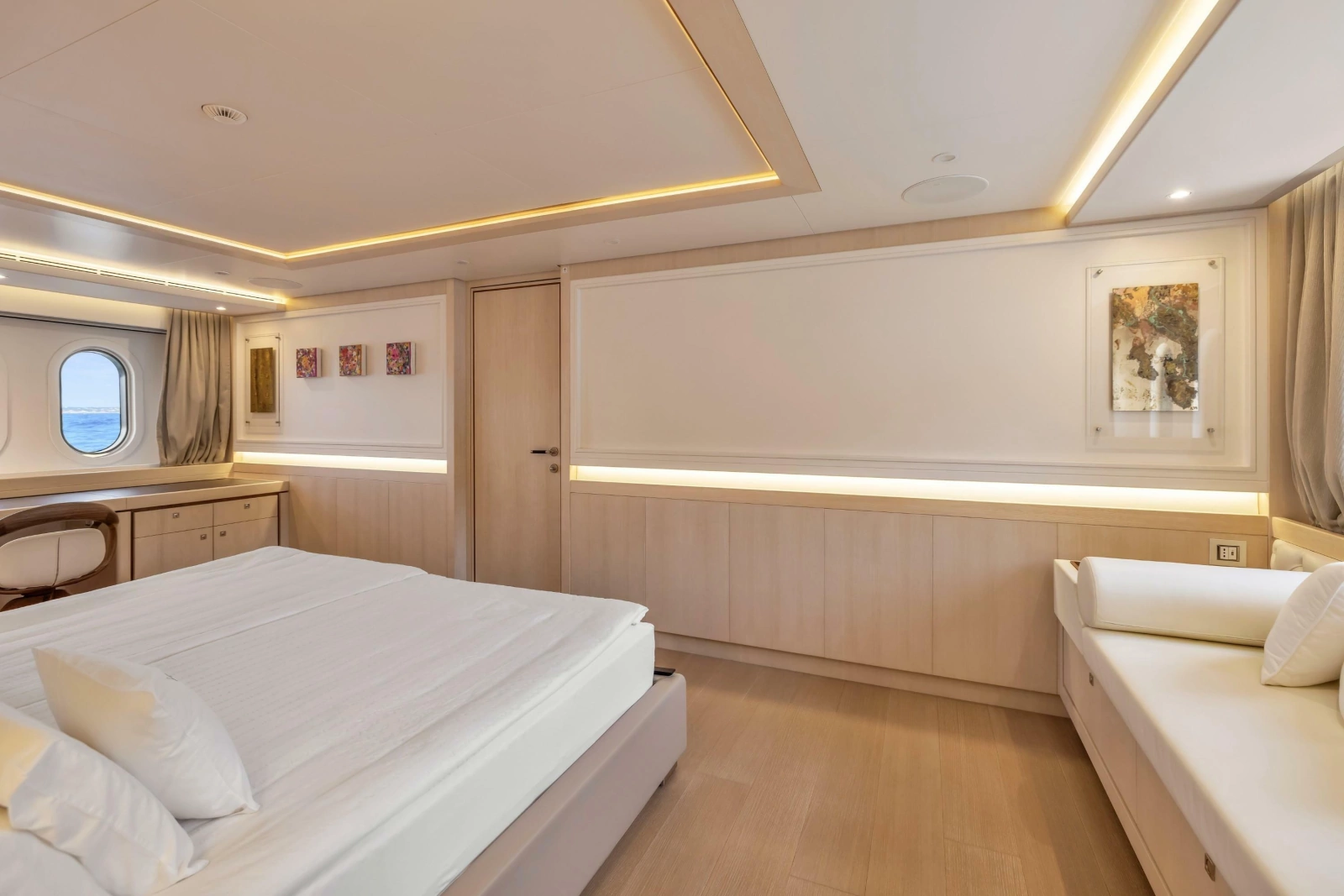 2019 Cerri Cantieri Navali Custom 31 Hybrid