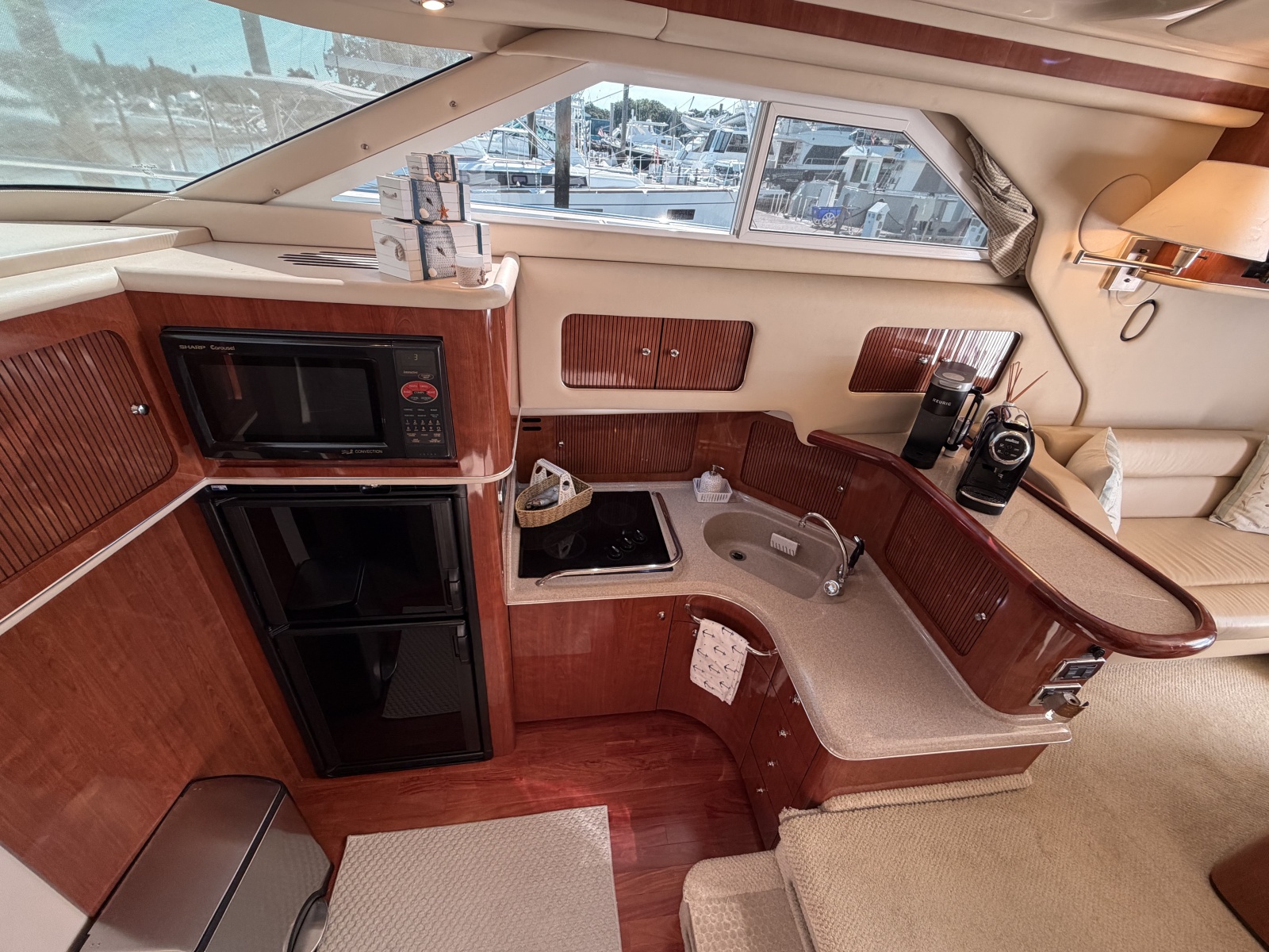 2004 Sea Ray 400 Sedan Bridge