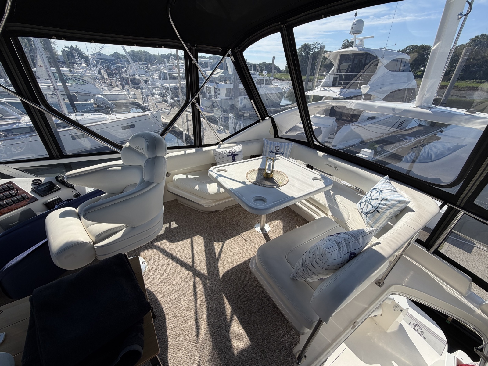 2004 Sea Ray 400 Sedan Bridge