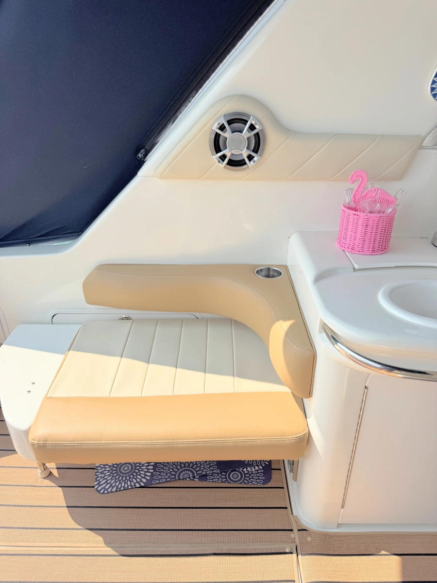 1999 Sea Ray 370 Sundancer