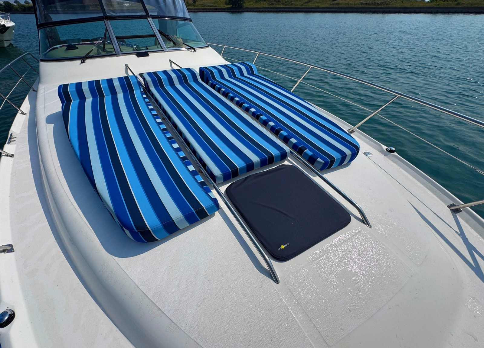 1999 Sea Ray 370 Sundancer