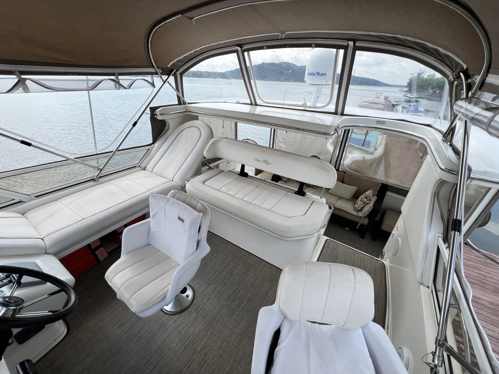 1999 Sea Ray 370 AC