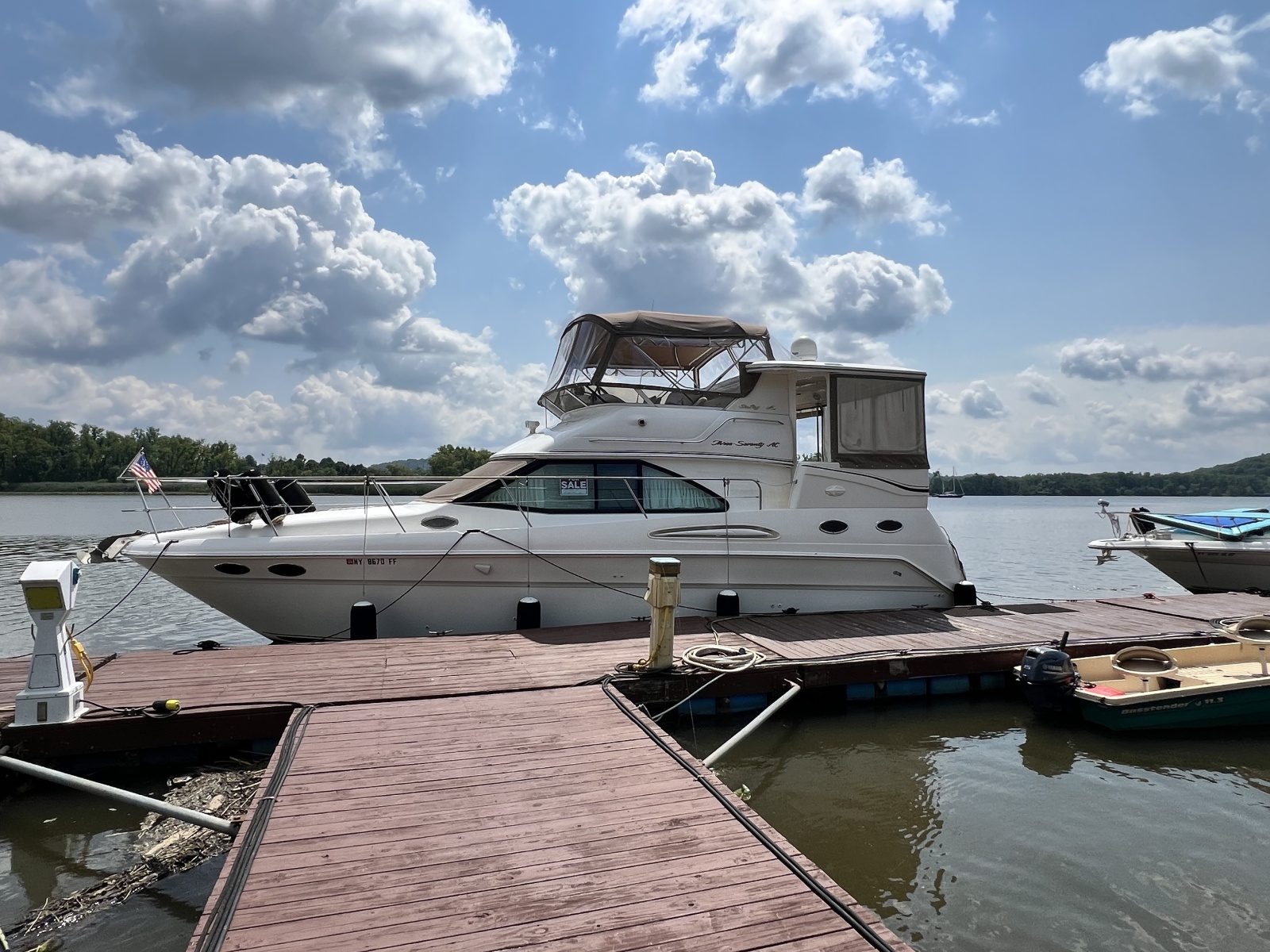 1999 Sea Ray 370 AC