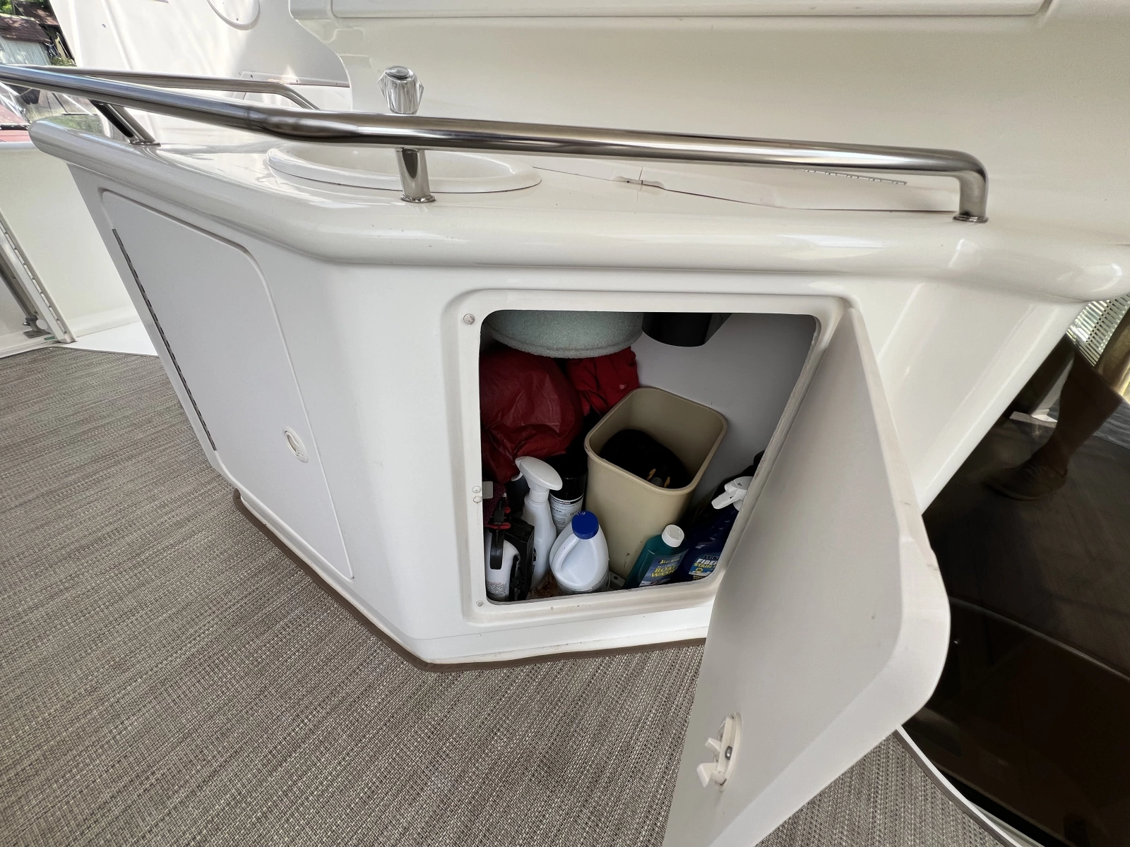1999 Sea Ray 370 AC