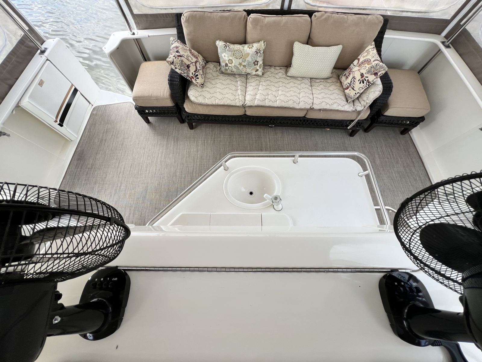 1999 Sea Ray 370 AC