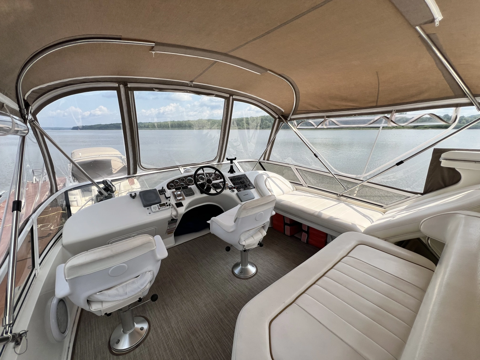 1999 Sea Ray 370 AC
