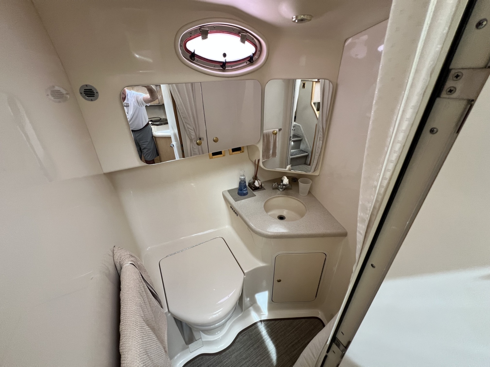 1999 Sea Ray 370 AC