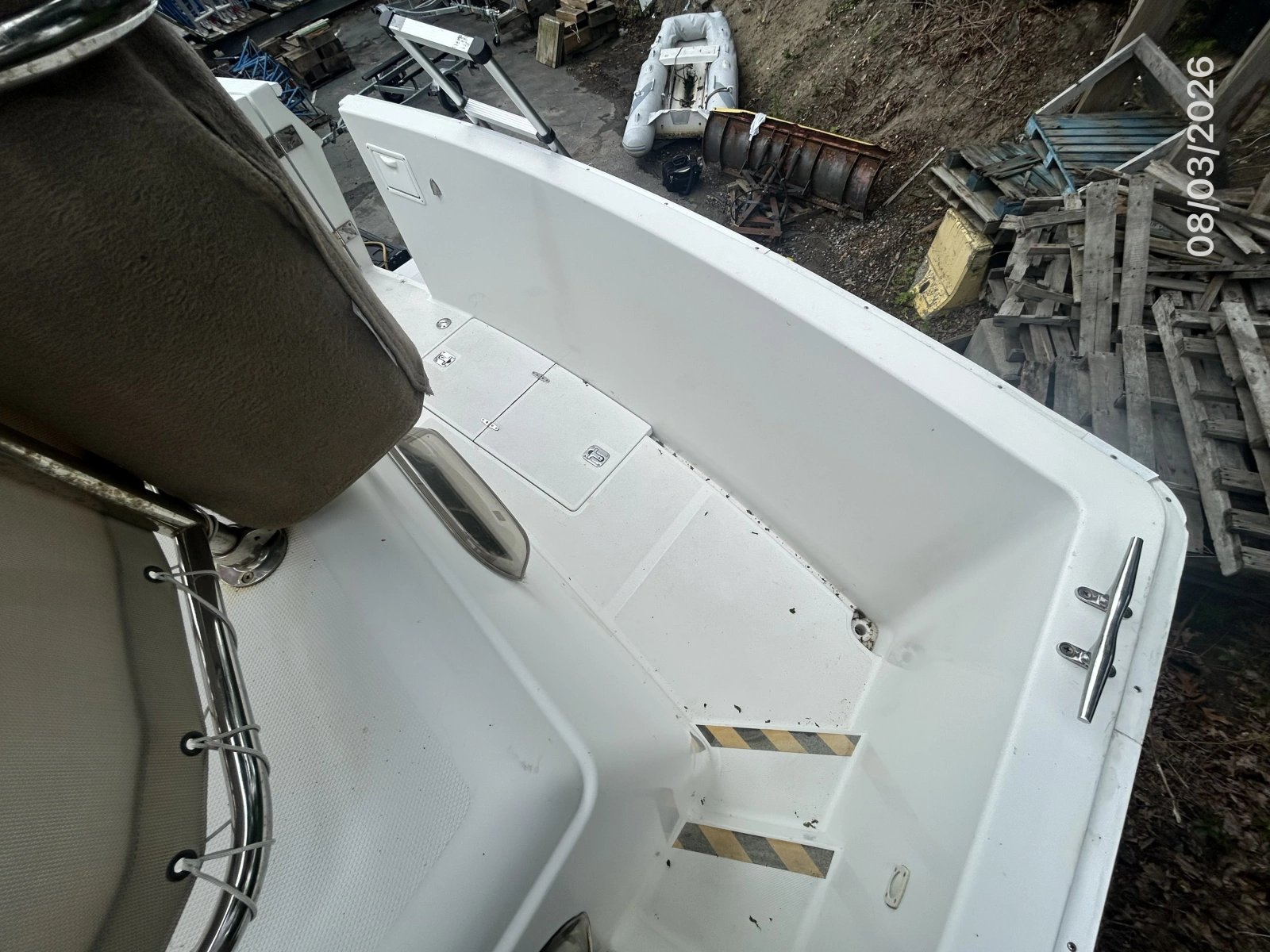 43' Mainship aftdeck1