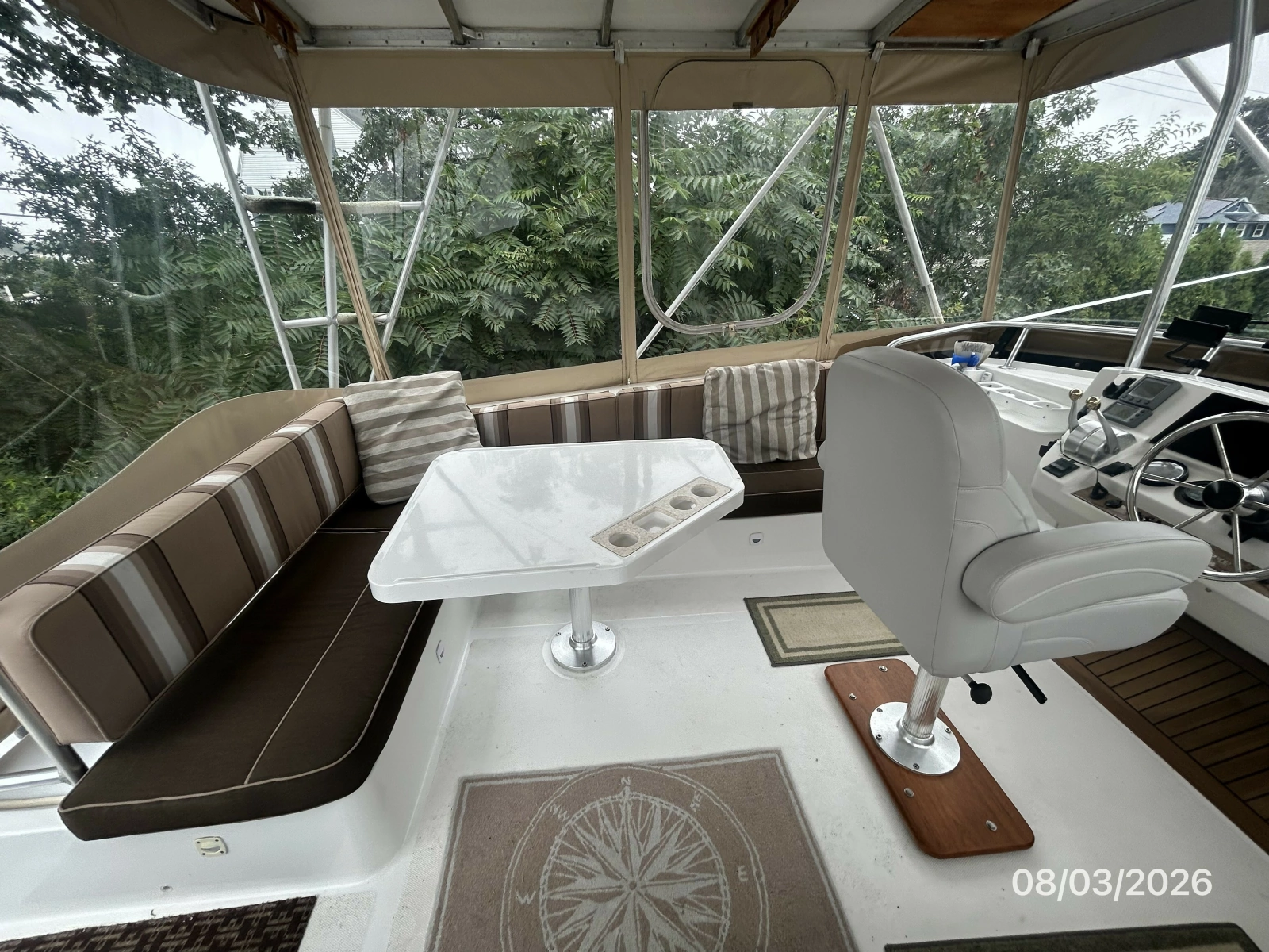 43' Mainship flybridge port