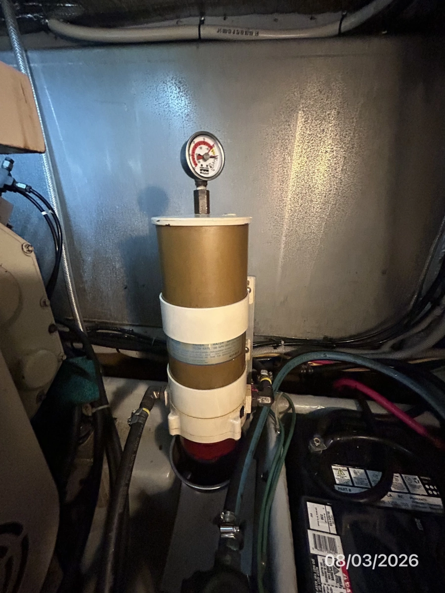 43' Mainship port Racor fuel filter