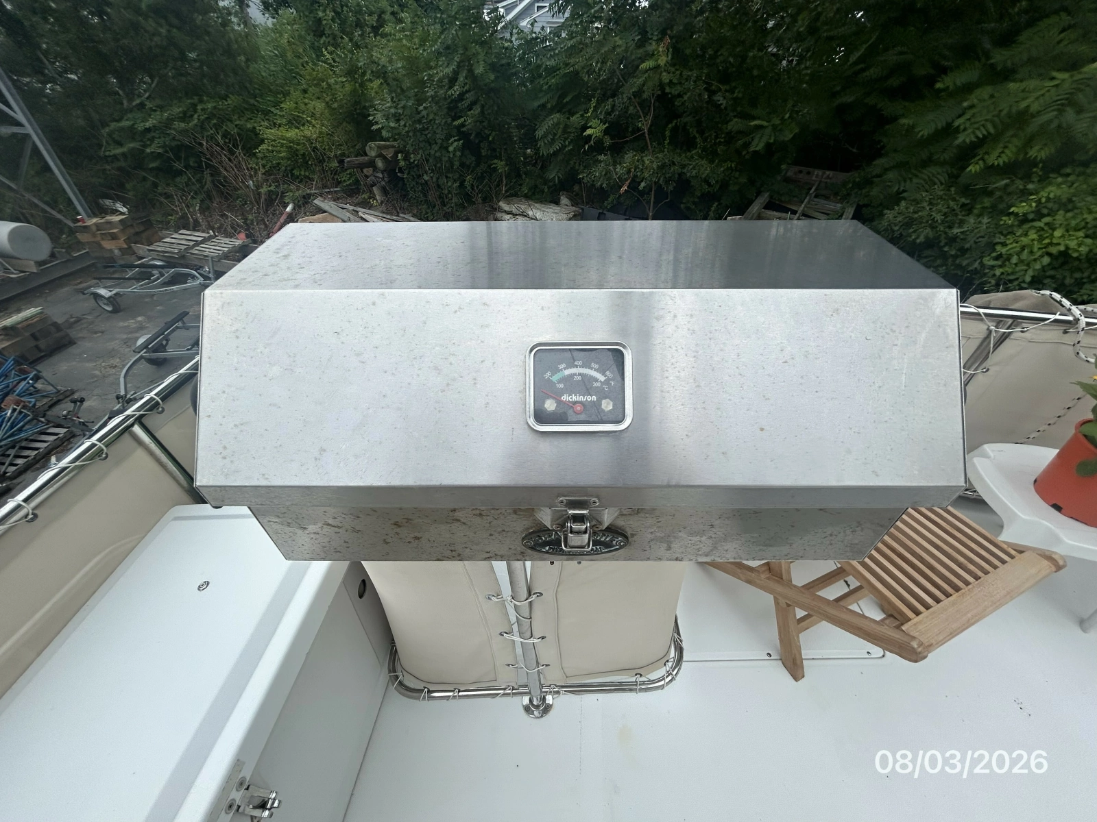 43' Mainship BBQ grill