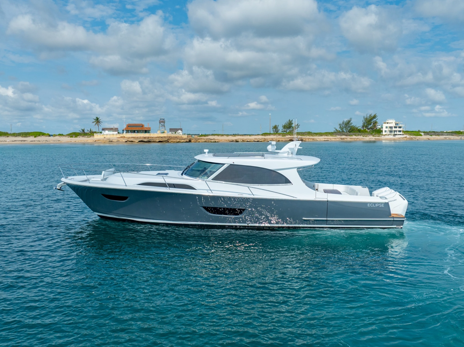 Eclipse 50 - STINGRAY GRAY - Exterior Profile