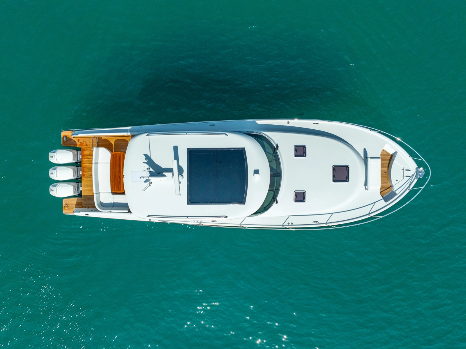 Eclipse 50 - STINGRAY GRAY - Exterior Profile
