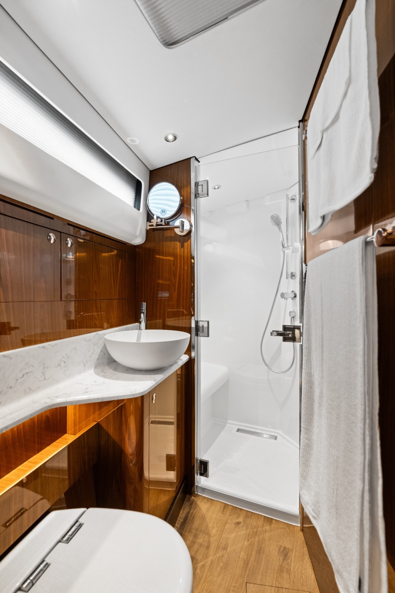 Eclipse 50 - STINGRAY GRAY - Guest Head