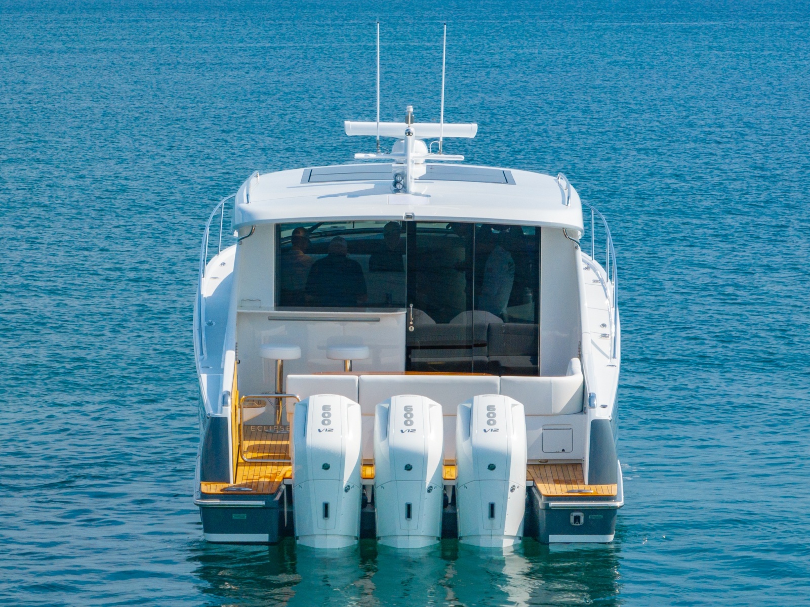 Eclipse 50 - STINGRAY GRAY - Exterior Profile